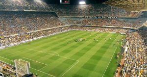 El futbolista del Reial Madrid va ser insultat a l'estadi de Mestalla, a València. (Tot-futbol/ Wikimedia Commons)