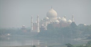 Imatge de fitxer del Taj Mahal ocult per la contaminació de l'aire (Vishal Bhargav Flickr)