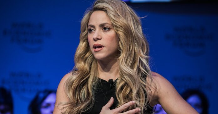La cantant Shakira s'ha vist embolicada en una polèmica per frau fiscal (World Economic Forum/Flickr)