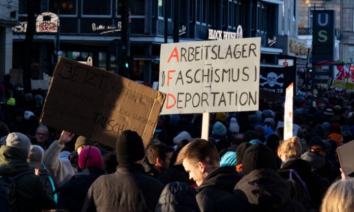 Un moment de la protesta que va tenir lloc a Hamburg el 19 de gener (Rasande Tyskar/ Flickr)
