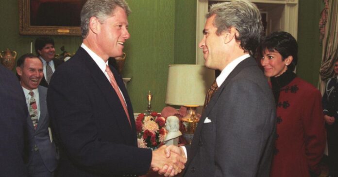 Epstein saluda el president Bill Clinton a la Casa Blanca, el setembre de 1993 (White House/Wikicommons)
