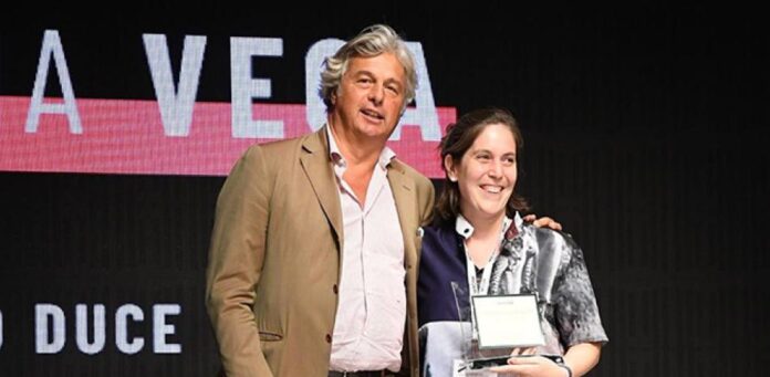 Maitena Vega recull el seu premi a Milà