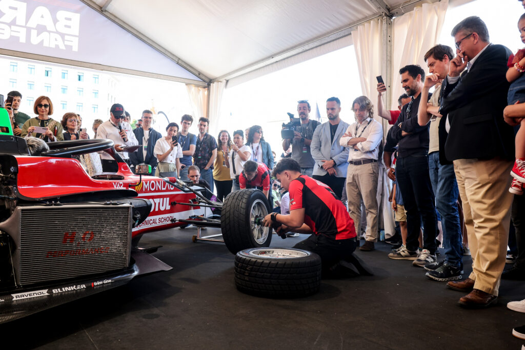 La Plaça Catalunya acull el Fórmula 1 Barcelona Fan Village fins al 22 de juny (Circuit de Barcelona-Catalunya)