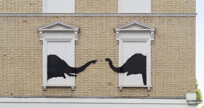 Detall d'un dels graffitis de Bansky que han aparegut els darrers dies a Londres (Flickr/Michael Summers)