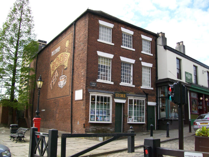 Els 'Pioners de Rochdale' van començar aquí la seva activitat, al N° 31 de Toad Lane, a Rochdale, on actualment es troba el museu del cooperativisme.