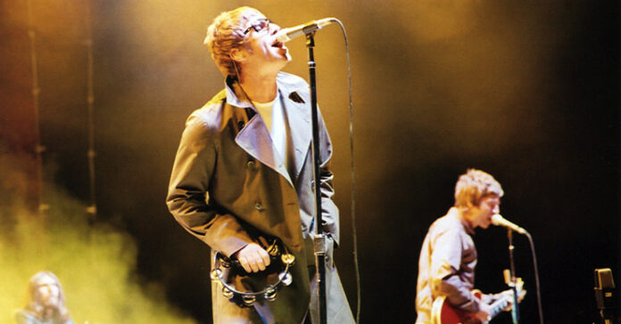 La banda de Britpop Oasis durant una actuació als anys 90 (Will Fresch/Wikipèdia)