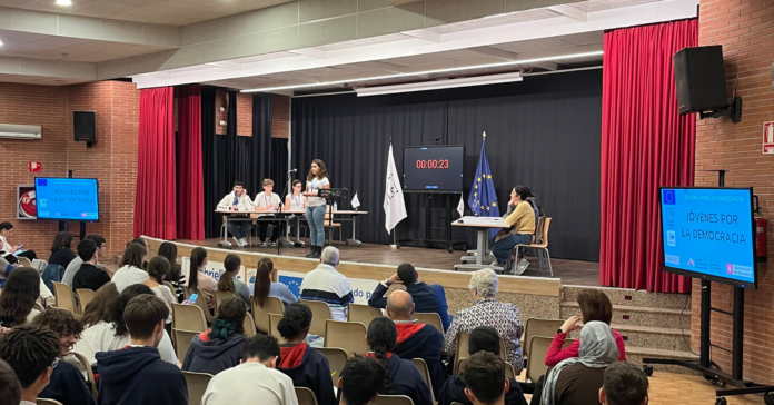 L'auditori de l'escola Sant Gabriel de Barcelona durant la celebració de les jornades. (Junior Report)