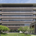 El bloc C6 del campus Novartis de Shanghai és una de les obres de l'arquitecte Liu Jiakun/ Imatge cedida per cortesia de Arch-Exist