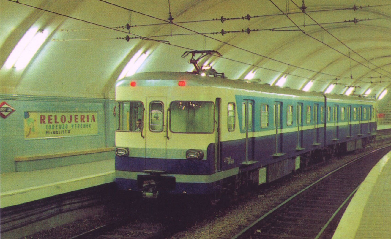 Estació de Virrei Amat el 1971 (Salim Virji/ Wikicommons)