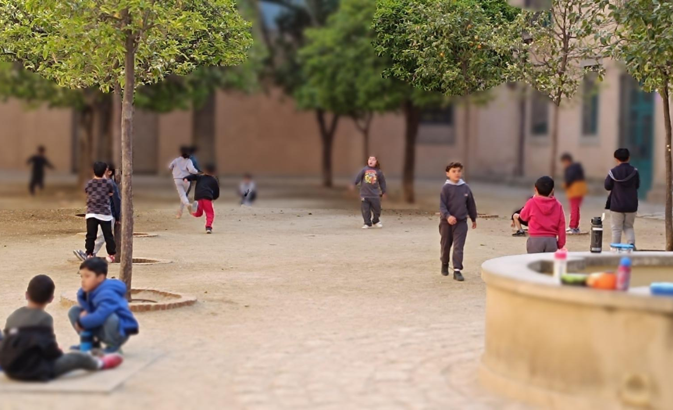 L’esbarjo dels alumnes de l’IE Elisabets al Pati dels tarongers (Imatge/IEElisabets)